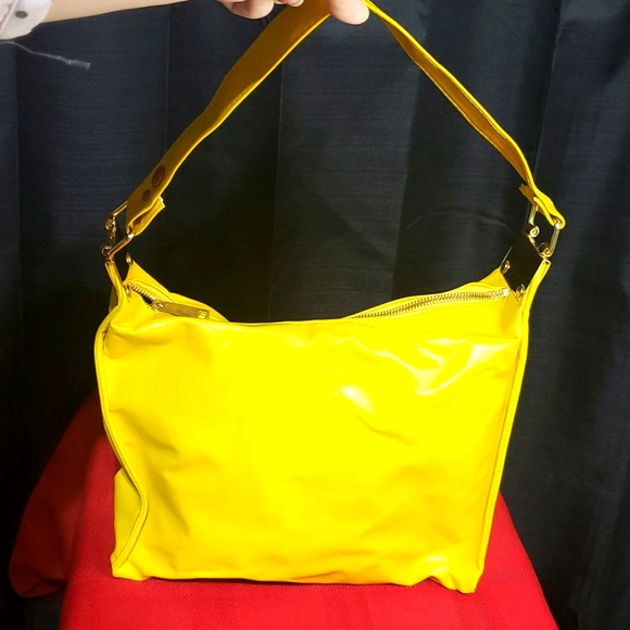 true vintage Handbags - Vintage Bright Yellow handbag